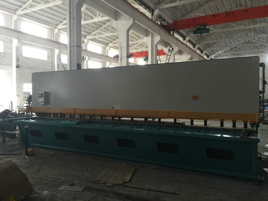 Het scheuren van Cnc van de de Scheerbeurtmachine van het Bladmetaal van het het Bladknipsel de Pers Qc12k-4x3200