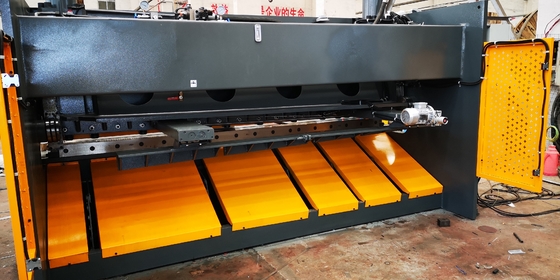 Het scheuren van Cnc van de de Scheerbeurtmachine van het Bladmetaal van het het Bladknipsel de Pers Qc12k-4x3200
